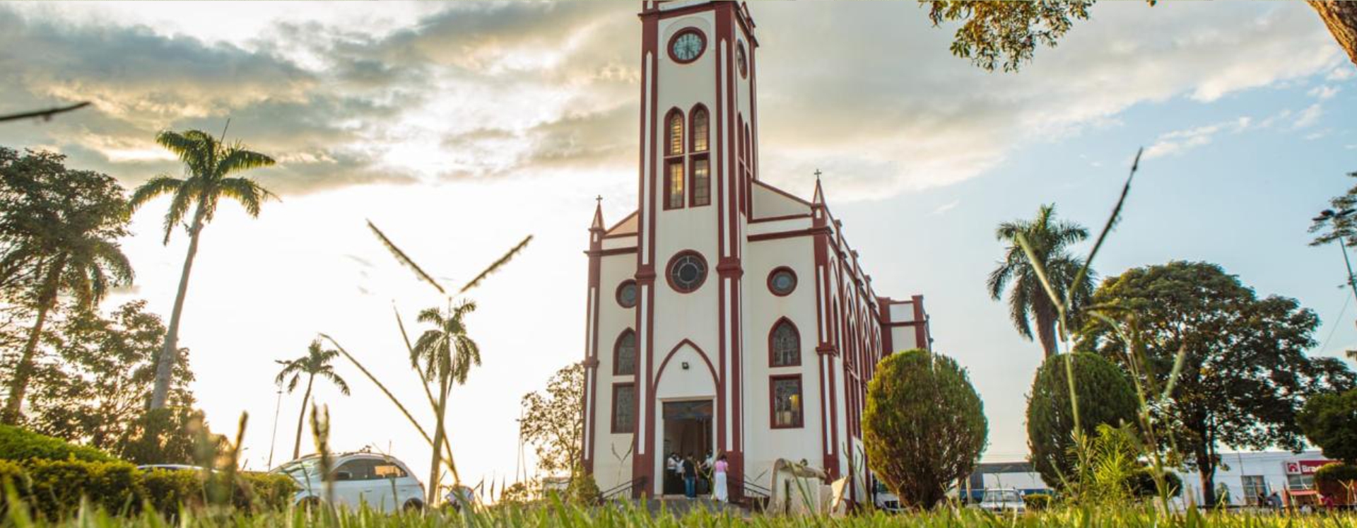 PARÓQUIA SANTO ANTÔNIO.jpg