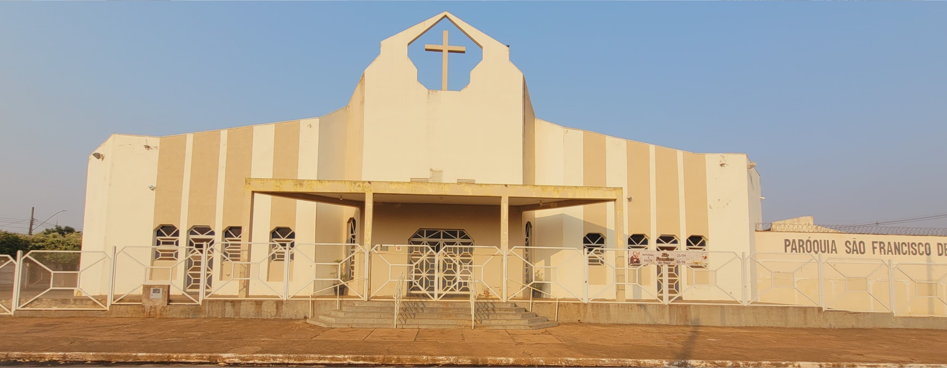 PARÓQUIA SÃO FRANCISCO DE ASSIS.jpg