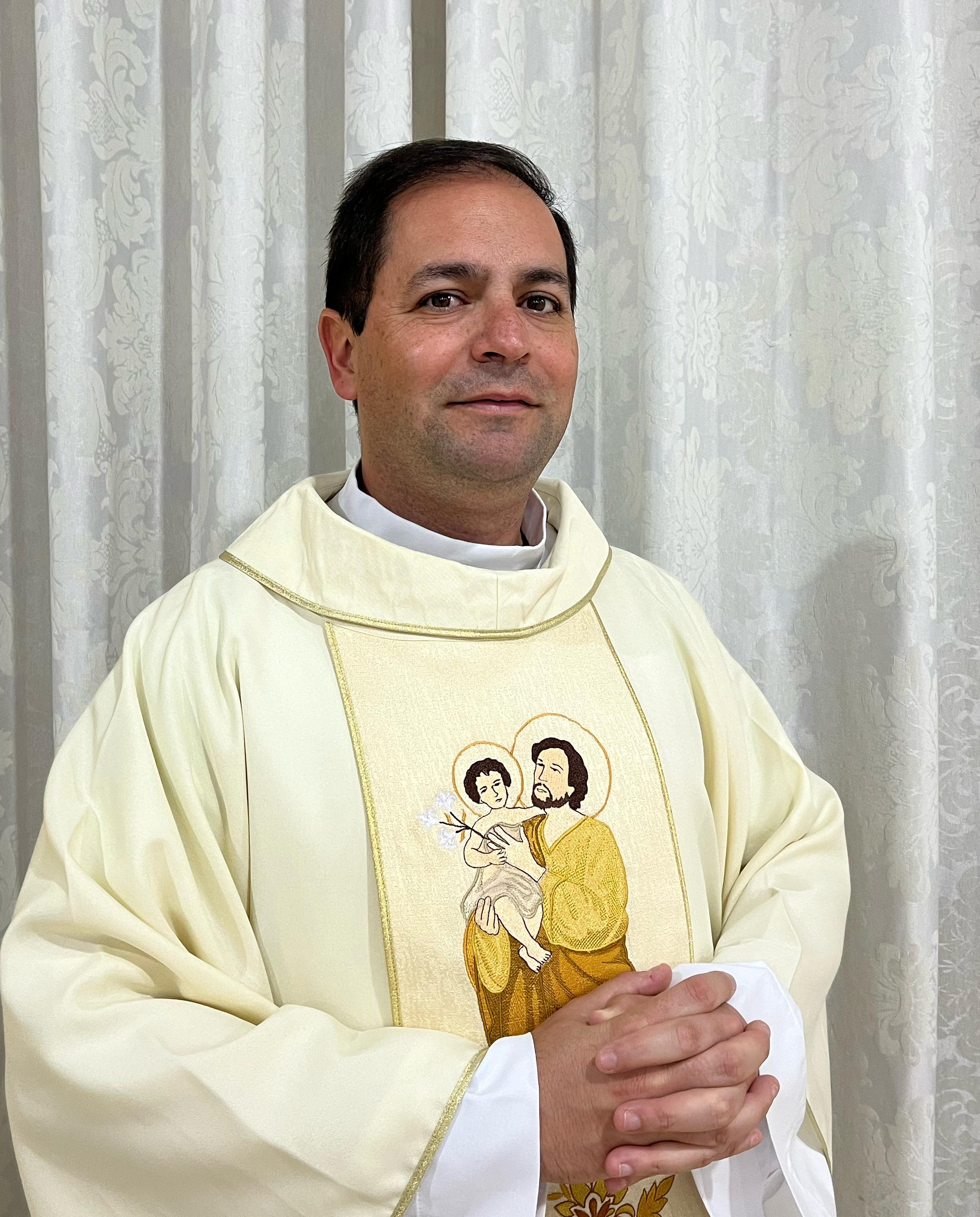 Pe. Thadeu D'Ambrósio Carvalho.jpg